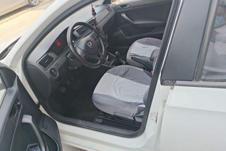 Used Volkswagen Santana 2019 1.5L Manual Fashion Edition China VI Standard Left Front Seat