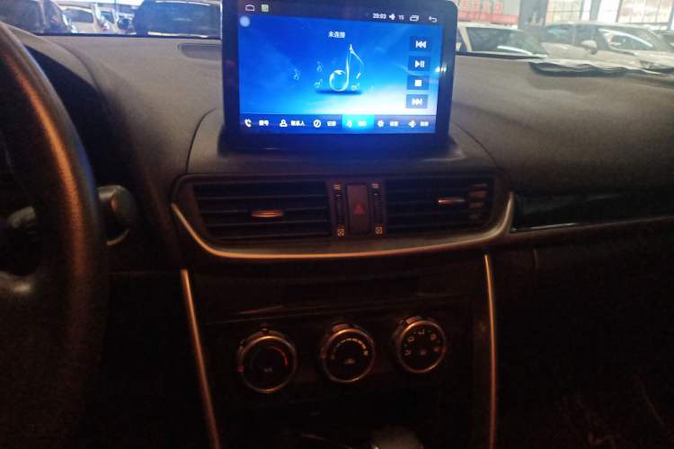 Used Mazda CX-4 2016 2.0L Automatic 2WD Blue Sky Dynamic Edition Audio And AC Panel