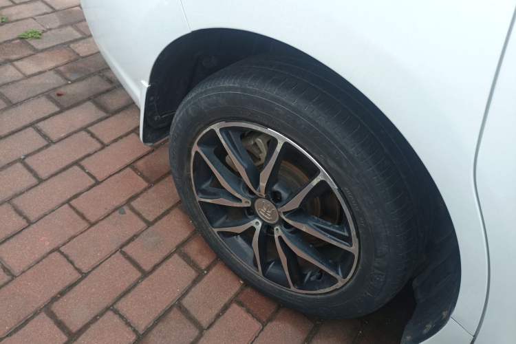 Used BYD Song MAX 2017 1.5T Automatic Smart Connect Prestige 7-Seater
