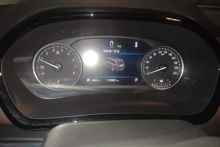 Used Buick GL8 2021 Land Cruiser Executive Class 652T Comfort Model
