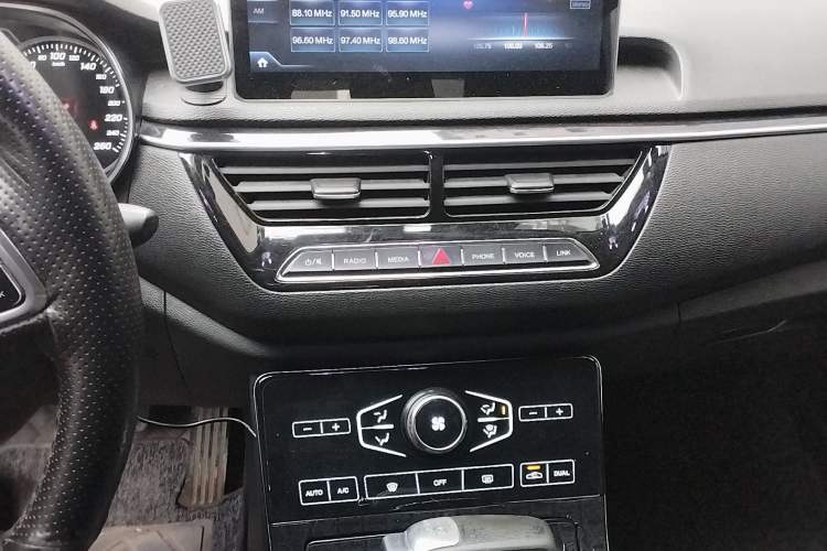 Used Hongqi H5 2019 30TD Dynamic Edition