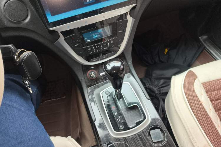 Used GAC Trumpchi GS5 Super 2015 2.0L Automatic Two-Wheel Drive Comfort Edition
