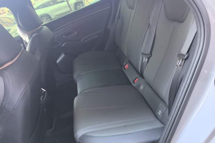 Used BYD Qin L 2026 DM-i 128KM Leading Edition
