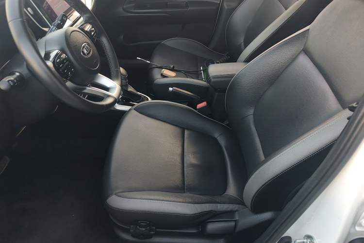 Used Kia kx1 Stonic 2019 1.4L Automatic Fun Edition China VI
