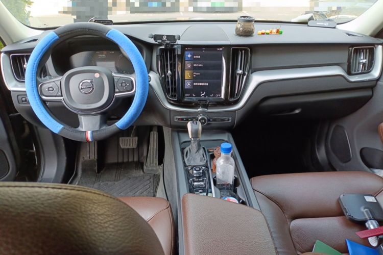 Used Volvo XC60 2019 T5 4x4 Smart Edition China V Standard