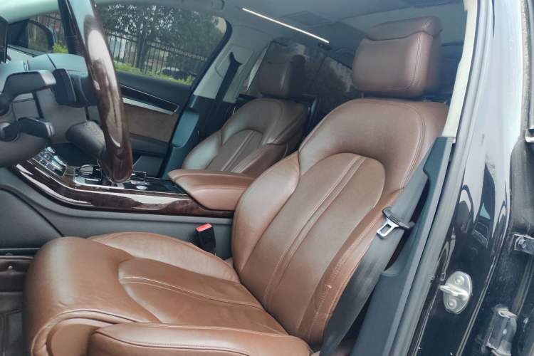 Used Audi A8 2014 A8L 45 TFSI quattro Comfort model
