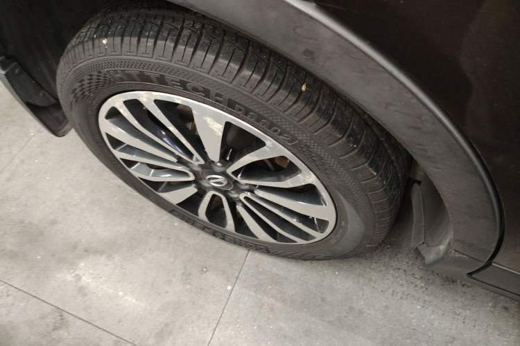 Used GAC Trumpchi GS5 Super 2015 1.8T Automatic Two-Wheel Drive Luxury Edition