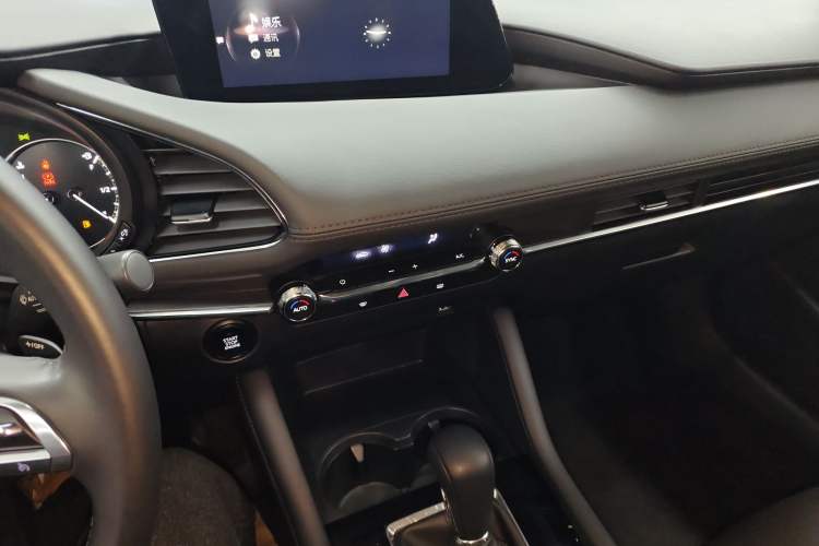 Used Mazda Mazda 3 Axela 2021 2.0L Automatic Zhiya Edition