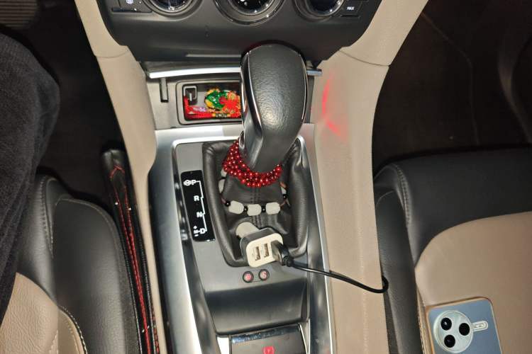 Used DS 6 2016 1.6T Luxury Edition THP160 Gear Lever