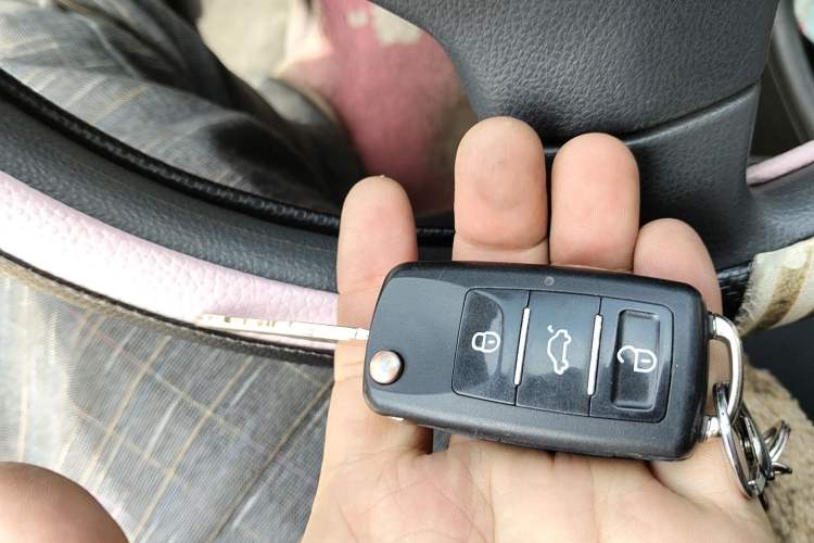 Used Suzuki Alto 2013 1.0L Automatic Luxury Model Vehicle Key