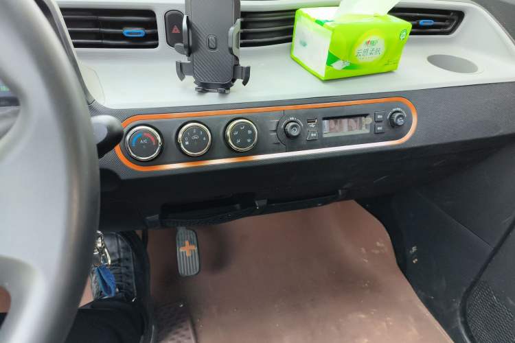 Used Wuling Hongguang MINIEV 2021 Macaron Fashion Model Lithium Iron Phosphate