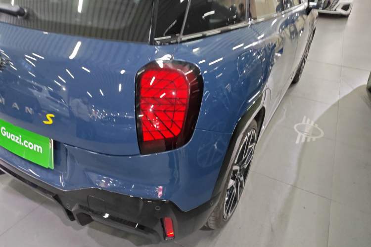 Used MINI Electric MINI ACEMAN 2024 SE Racing Driver