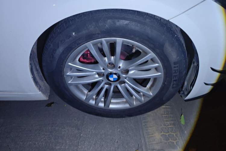 Used BMW 3 Series 2013 320Li Fashion Model
