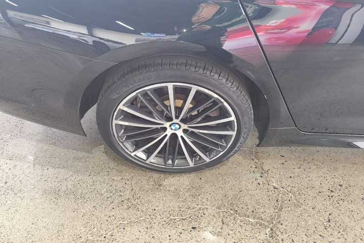 Used BMW 5 Series 2019 Restyled 530Li Luxury Edition M Sport Package
