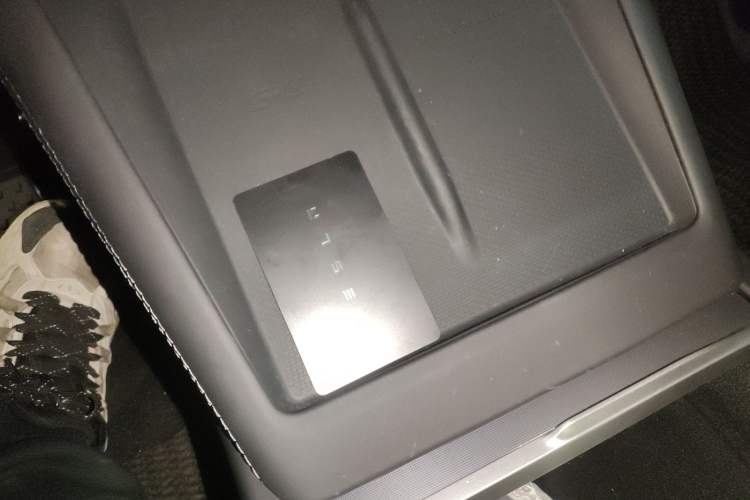 Used Tesla Model 3 2025 Model Revised Rear-Wheel-Drive Version Interior 1