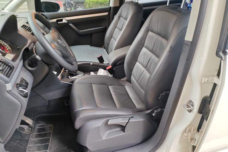 Used Volkswagen Touran 2013 1.4T DSG Comfort Edition 5-Seater
