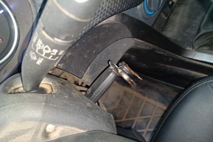 Used Great Wall Wingle 5 2017 2.0T European Version Diesel Two-Wheel Drive Advanced Large Double-Cab GW4D20E