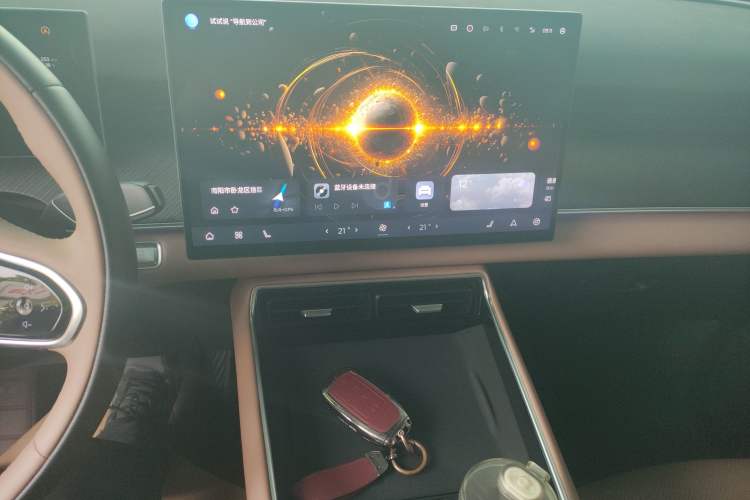 Used Chery Tiggo 8 L 2025 Model 2.0T Two-Wheel Drive Changhong Edition—5 Seaters