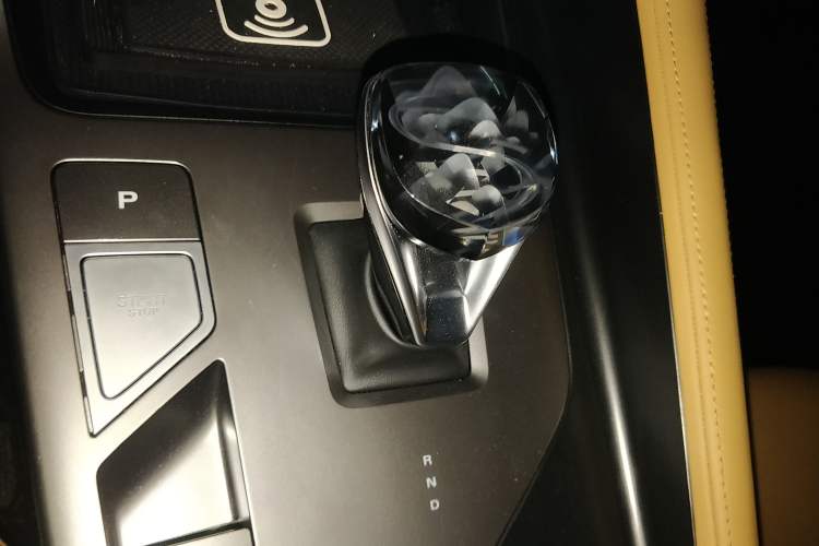 Used Roewe RX5 New Energy 2023 eRX5 Super Hybrid Prestige Edition Gear Lever