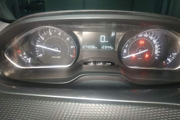 Used Peugeot 2008 2014 1.6L Automatic Fashion Edition Instrument Cluster
