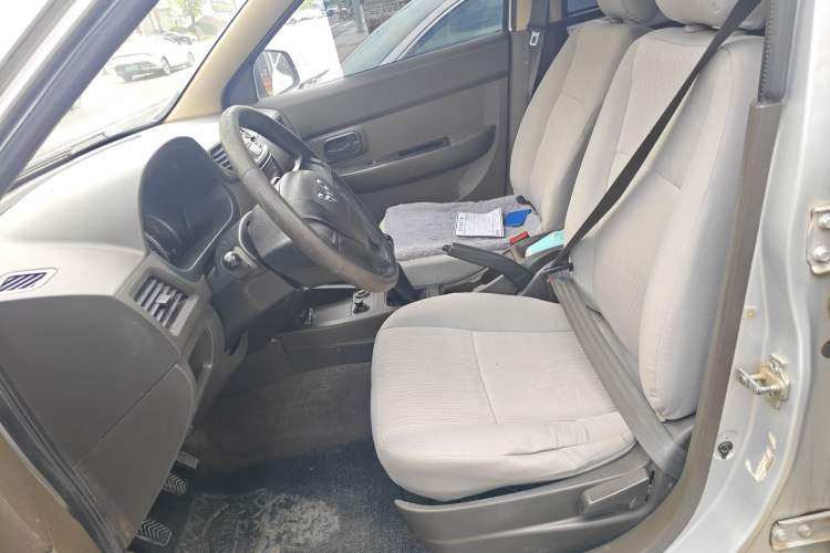 Used Wuling Hongguang 2015 1.5L S Basic Version China V Standard
