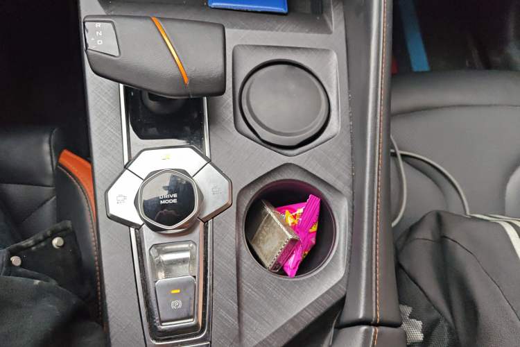 Used CHANGAN UNI-V 2023 1.5T Premium Model Gear Lever