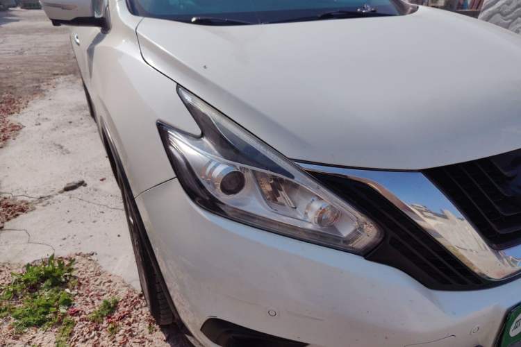 Used Nissan Murano 2021 2.5L XL Two-Wheel Drive Smart Connect Luxury Edition Right Front Headlight