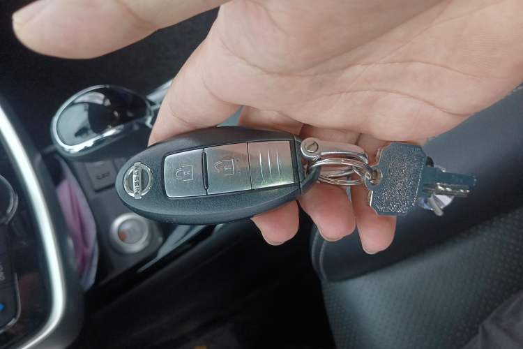 Used Nissan Tiida 2019 1.6L CVT ZhiZun Edition China VI standard
