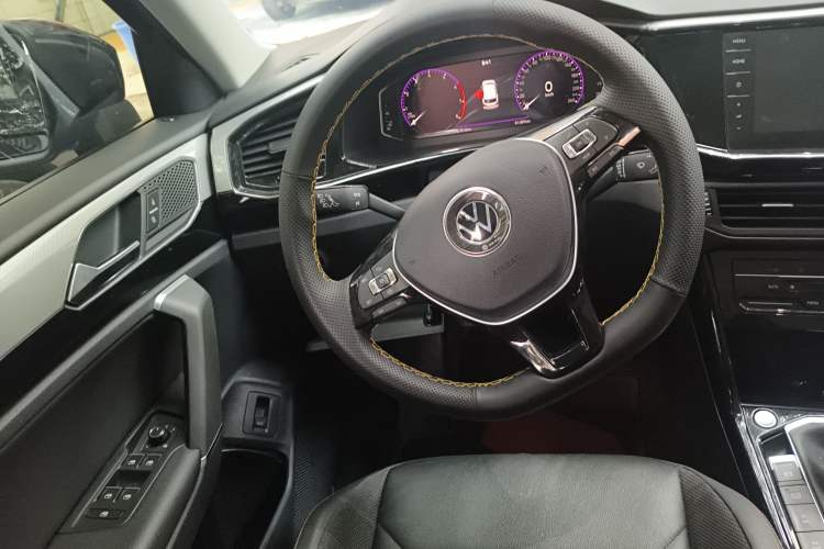 Used Volkswagen Tayron 2022 330TSI Two-Wheel Drive Luxury Smart Connectivity Version
