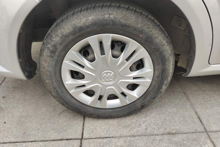 Used Buick Excelle 2015 1.5L Manual Classic Trim
