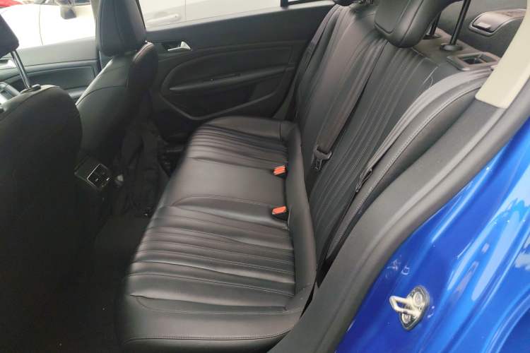 Used Peugeot 408 2019 230THP Automatic Luxury Edition China VI Standard
