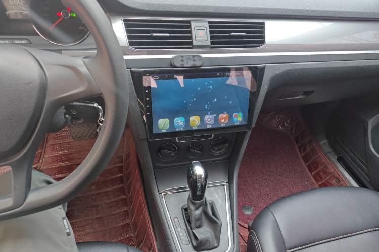 Used Volkswagen Bora 2017 1.6L Automatic Fashion Model Audio And AC Panel