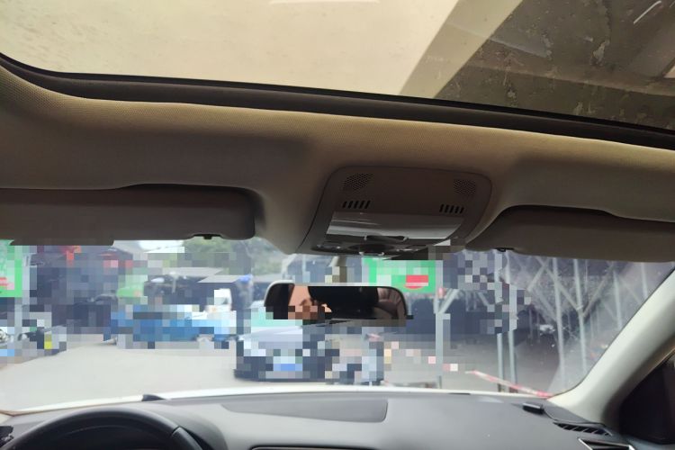 Used Audi Q5 2011 2.0TFSI Ambition Edition Headliner