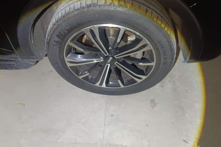 Used Wey VV6 2020 2.0T Two-Wheel Drive Smart Protection+