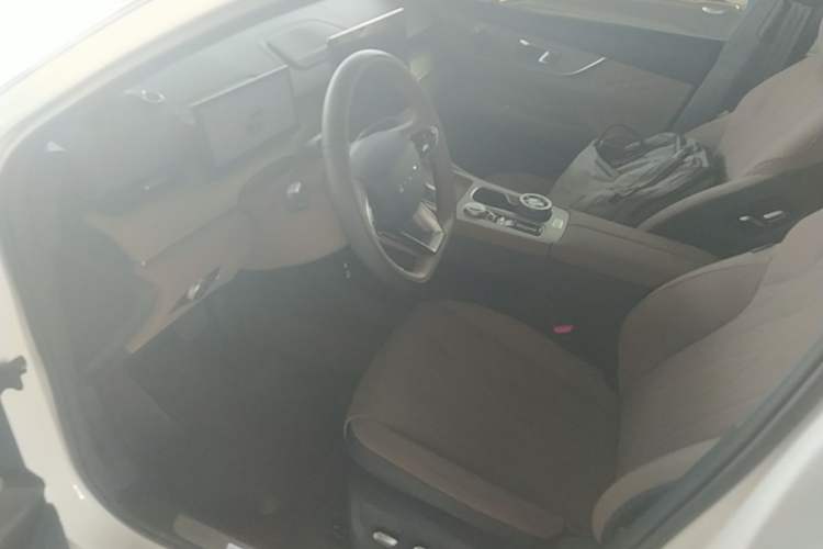 Used Chery Tiggo 8 PLUS 2025 290TGDI DCT Prestige 5-Seater