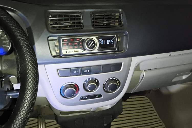 Used CHANGAN KAICHENG Taurus 2011 1.3L Elite Edition
