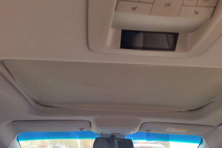 Used Buick GL8 2015 2.4L Luxury Business Premium Edition
