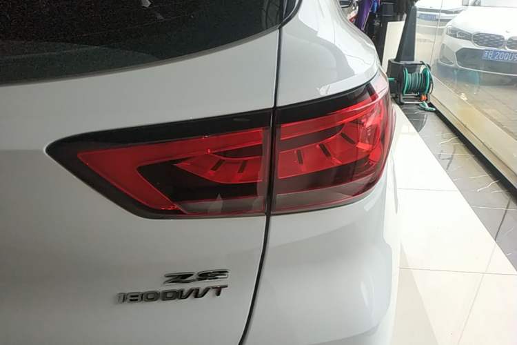 Used MG ZS 2022 180 DVVT Automatic Global Million-Unit 958 Edition
