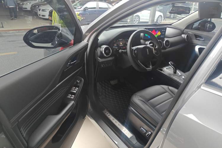 Used Wey VV5 2021 1.5T Two-Wheel Drive Smart Pioneer