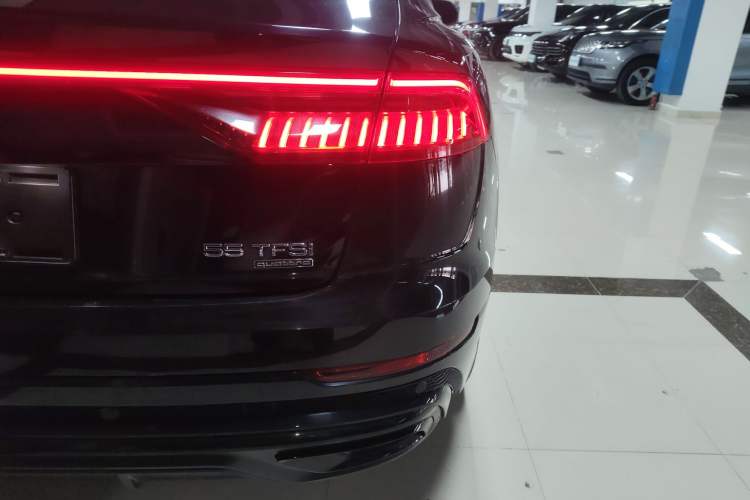 Used Audi Q8 2019 55 TFSI Luxury Dynamic Model