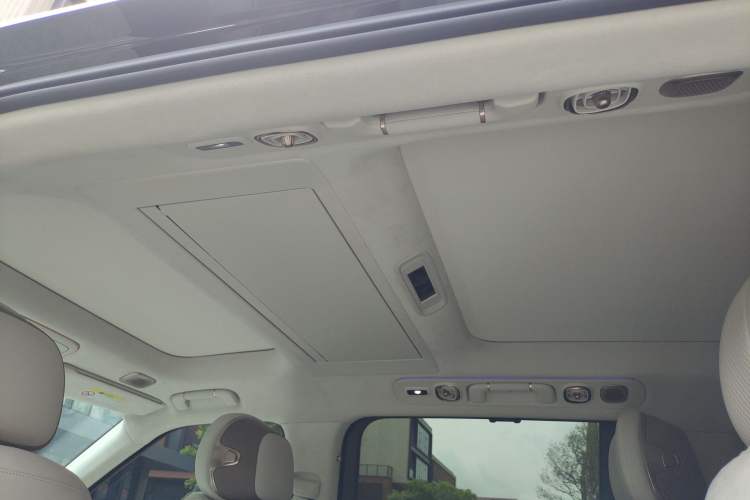 Used Lynk & Co 900 2025 2.0T Ultra
