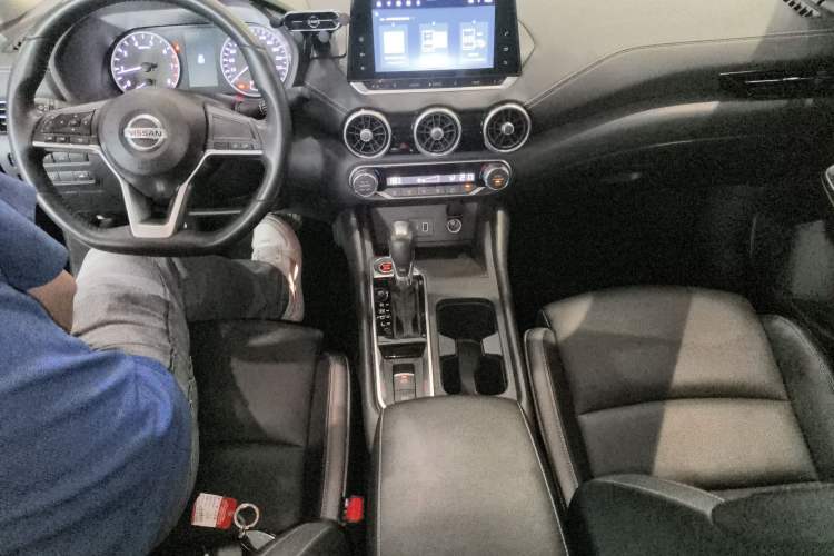 Used Nissan Sylphy 2022 1.6L XL CVT Enjoyment Edition Center Console