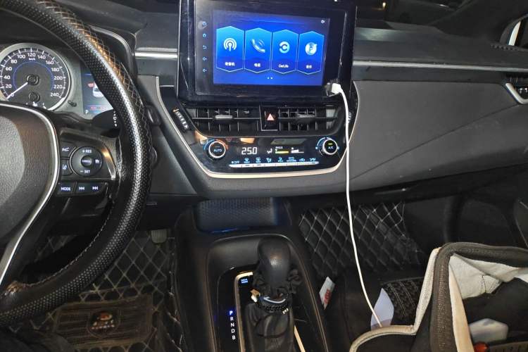 Used Toyota Levin 2021 Dual-Motor 1.8H E-CVT Leading Edition Audio And AC Panel