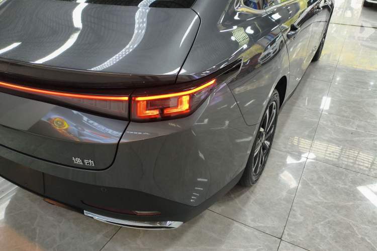 Used Changan Eado 2025 Blue Whale 1.5T 500Bar Prestige Model