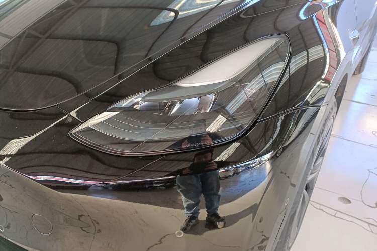 Used Tesla Model Y 2023 Long-Range All-Wheel-Drive Version
