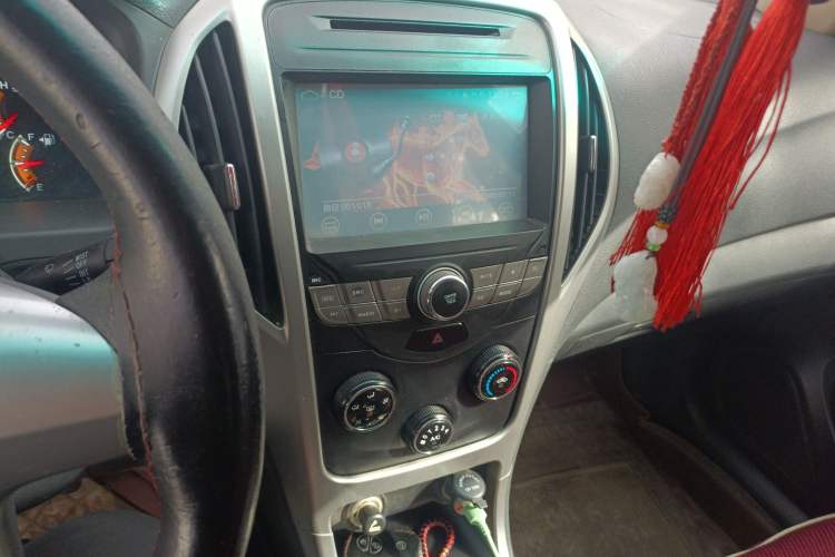 Used BYD F3 2015 Energy-Efficient Model 1.5L Manual Comfort Edition Audio And AC Panel