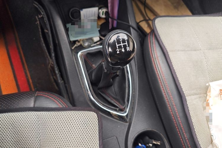 Used CHANGAN KAICHENG Oushang A600 2018 1.5L Manual Luxury Model
