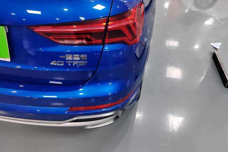 Used Audi Q3 2019 40 TFSI Fashion Dynamic Model