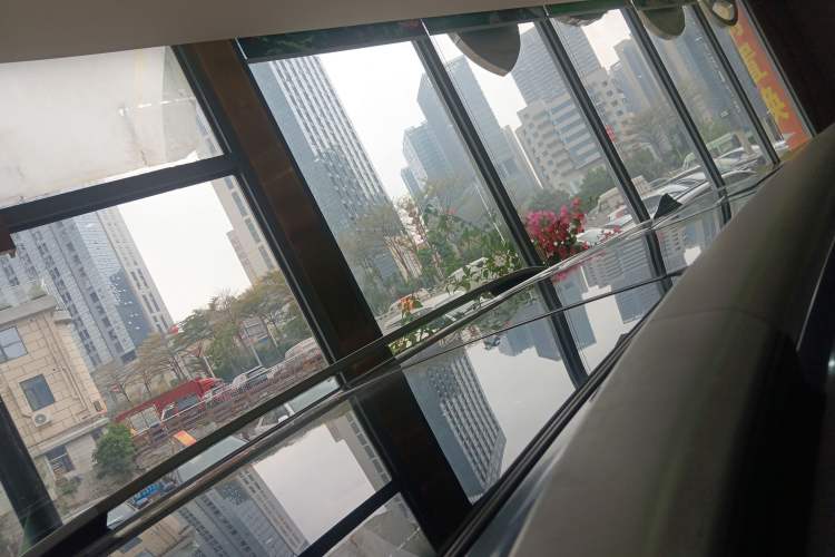 Used GAC Trumpchi GS8 2017 320T Two-Wheel Drive Luxury Smart Connectivity Version (7 Seats)
