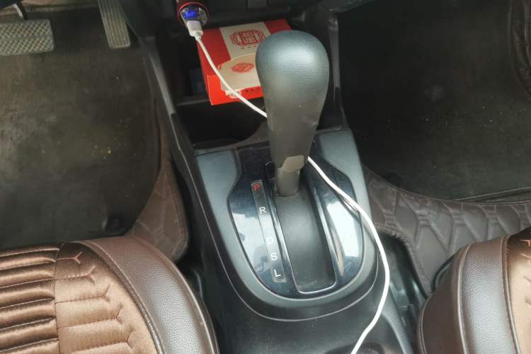 Used Honda Fit 2018 1.5L CVT Comfort Sunroof Version Gear Lever